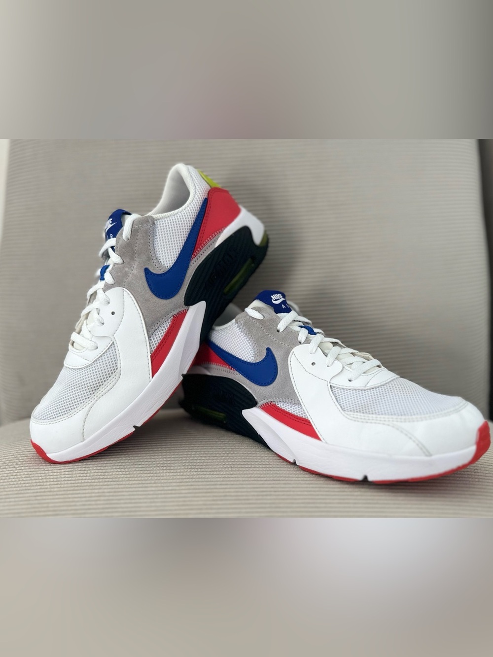 Nike Air Max Excee GS 'White Blue Red' - youth 7 / Women's 8.5)
